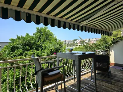 Dvojna kuća 80 m², Okrug Gornji, drugi red od mora - 11