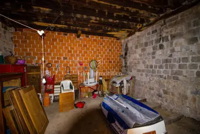 Otok Brač - kameni kaštel uz more - 10