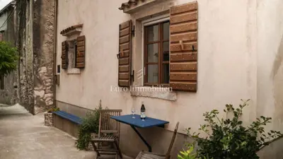 Kuća 81 m², Susak - gornje selo, miran dio