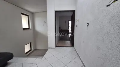 Bürofläche 130 m², Sesvete - an der Hauptverkehrsstraße - 11