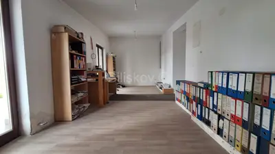Bürofläche 130 m², Sesvete - an der Hauptverkehrsstraße - 5