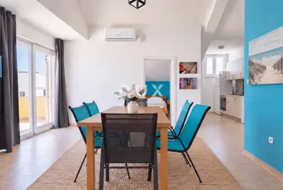 Penthouse 95 m², Novalja - sea view and Velebit