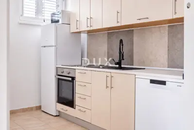 Penthouse 95 m², Novalja - sea view and Velebit - 4