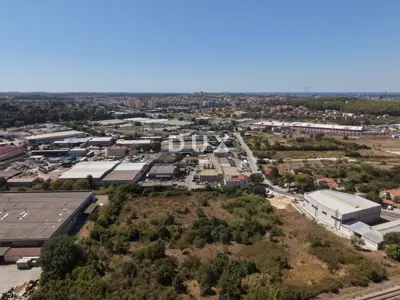 Baugrundstück, Pula Šijana - Gewerbezone an der Hauptstraße