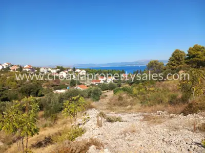 Land, Brač, 500 m², 98 000 €