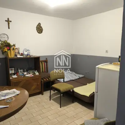 House 133 m², Pirovac - quiet location and proper documentation - 10