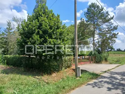 Building land 3,200 m², Bukevje - by the road and electricity
