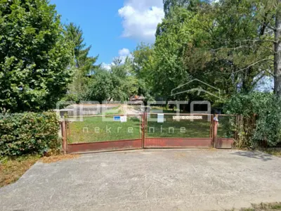 Building land 3,200 m², Bukevje - by the road and electricity - 4