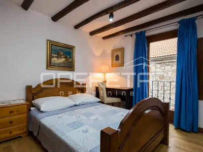 Haus 144 m², Murter Zentrum - 40 m vom Meer - 9