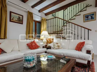 Haus 144 m², Murter Zentrum - 40 m vom Meer - 16