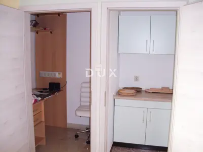 House for sale in Krk, 399 m² - 20