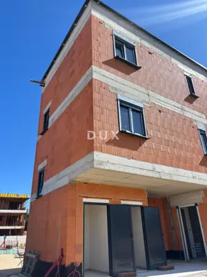 Stan 54,4 m², Valmade, Pula - izdvojen ulaz i vrt - 7