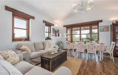 Freistehendes Haus 110 m², Sveti Lovreč, Pool und Garten - 4