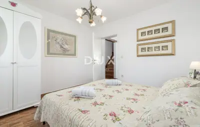 Freistehendes Haus 110 m², Sveti Lovreč, Pool und Garten - 11