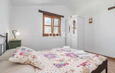 Freistehendes Haus 110 m², Sveti Lovreč, Pool und Garten - 13