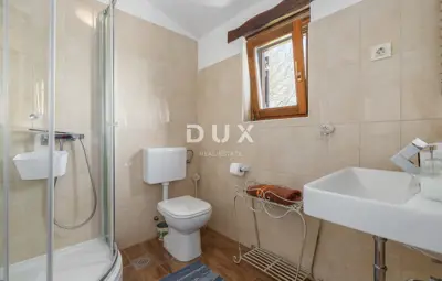Freistehendes Haus 110 m², Sveti Lovreč, Pool und Garten - 15