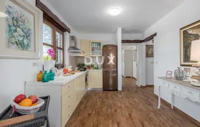 Freistehendes Haus 110 m², Sveti Lovreč, Pool und Garten - 7