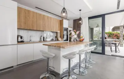 Villa 240 m², Lun - beheizter Pool und Meerblick - 10