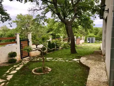 Kuća 108 m², Loborika - dvije spavaće sobe i terasa - 14