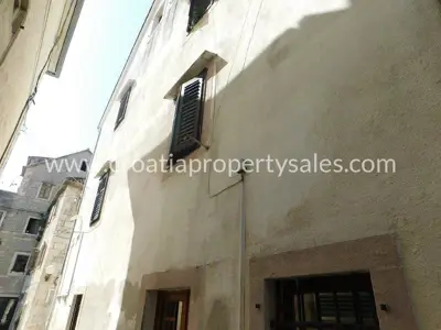 Wohnung 90 m², Kaštela Zentrum - 30 m vom Meer - 8