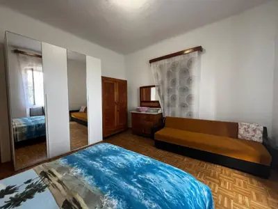 Kuća 154 m², Poreč - kamena kuća s dvije stambene jedinice - 9