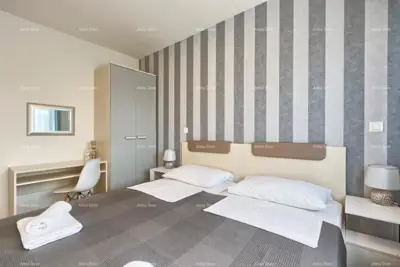 Villa with 5 apartments, Pula Kaštanjer, quiet location - 11