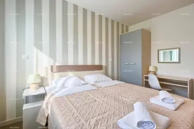Villa with 5 apartments, Pula Kaštanjer, quiet location - 9
