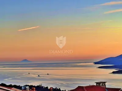 Stan, Rabac, 1. kat i terasa s pogledom na more