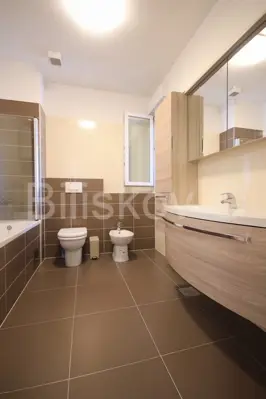 Split, Žnjan prodaja luksuzni stan 101 m² i lođa 26 m² - 20