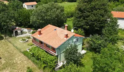 House 200 m², Labin surroundings, yard and auxiliary building - 2