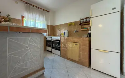 House 200 m², Labin surroundings, yard and auxiliary building - 6