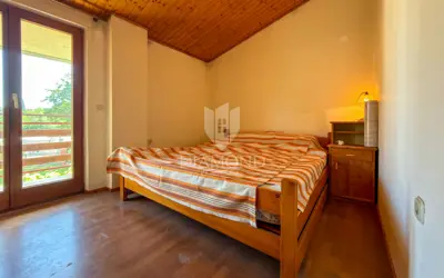 House 200 m², Labin surroundings, yard and auxiliary building - 13
