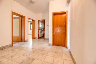 Pantovčak, samostojeća kuća, 2 GPM, 5 VPM, balkon - 11