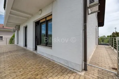 Pantovčak, samostojeća kuća, 2 GPM, 5 VPM, balkon - 2