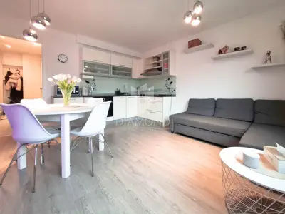 Apartment at Kvaternikov trg, Maksimir - 2 rooms - 3
