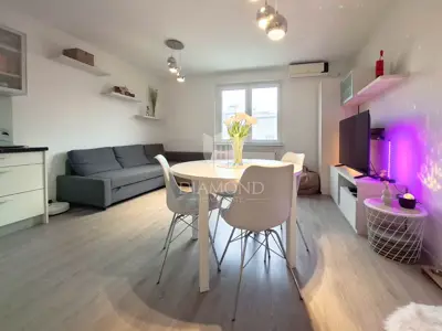 Apartment at Kvaternikov trg, Maksimir - 2 rooms