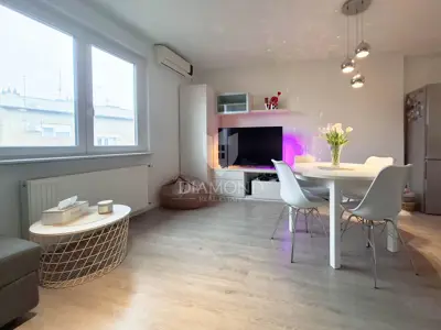 Apartment at Kvaternikov trg, Maksimir - 2 rooms - 2