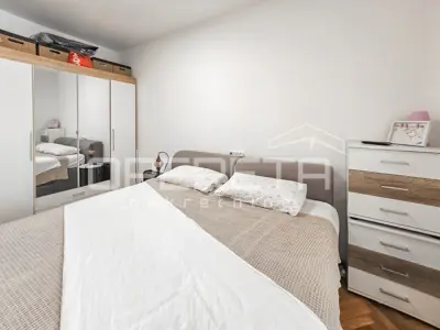 Stan s vlastitim vrtom, parkirnim mjestom i suterenskom garsonjerom - 8