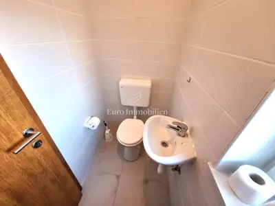 Apartman 64 m², Malinska - bazen i okućnica - 8