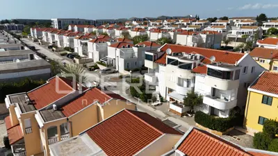 Petrčane - Luxuriöses Penthouse 168 m², 50 m vom Meer entfernt