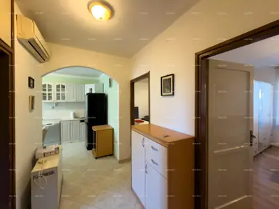 Apartment 58 m², Pula Kaštanjer - near the center and two loggias - 2