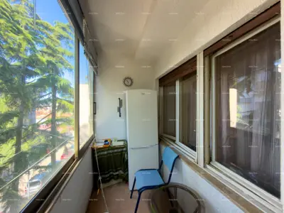 Apartment 58 m², Pula Kaštanjer - near the center and two loggias - 9