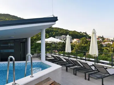 Investment property 2,500 m², Opatija Centar - development potential - 6