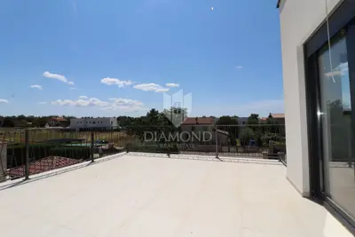 Dvojna kuća 138 m², Poreč okolica, bazen i okućnica - 16