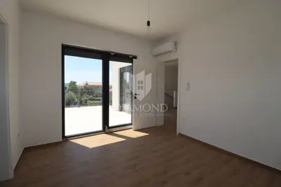 Dvojna kuća 138 m², Poreč okolica, bazen i okućnica - 15