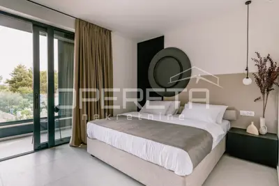 House 200 m², Vodice - contemporary design and pool - 11