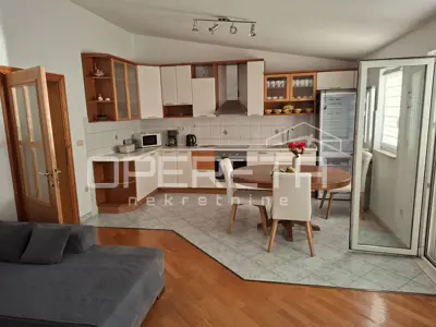 Kuća 578 m², Dugi Rat - blizu mora i šetnice - 8