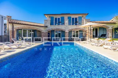 Stone villas, Medulin, 400 m from the beach and sea view