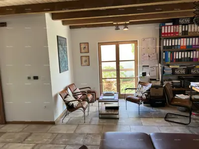 Wunderschönes rustikales Haus mit Pool und kleinerem Gebäude - 6