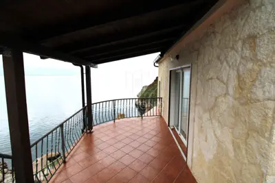 Kuća 100 m², Vrbnik, prvi red do mora - 19